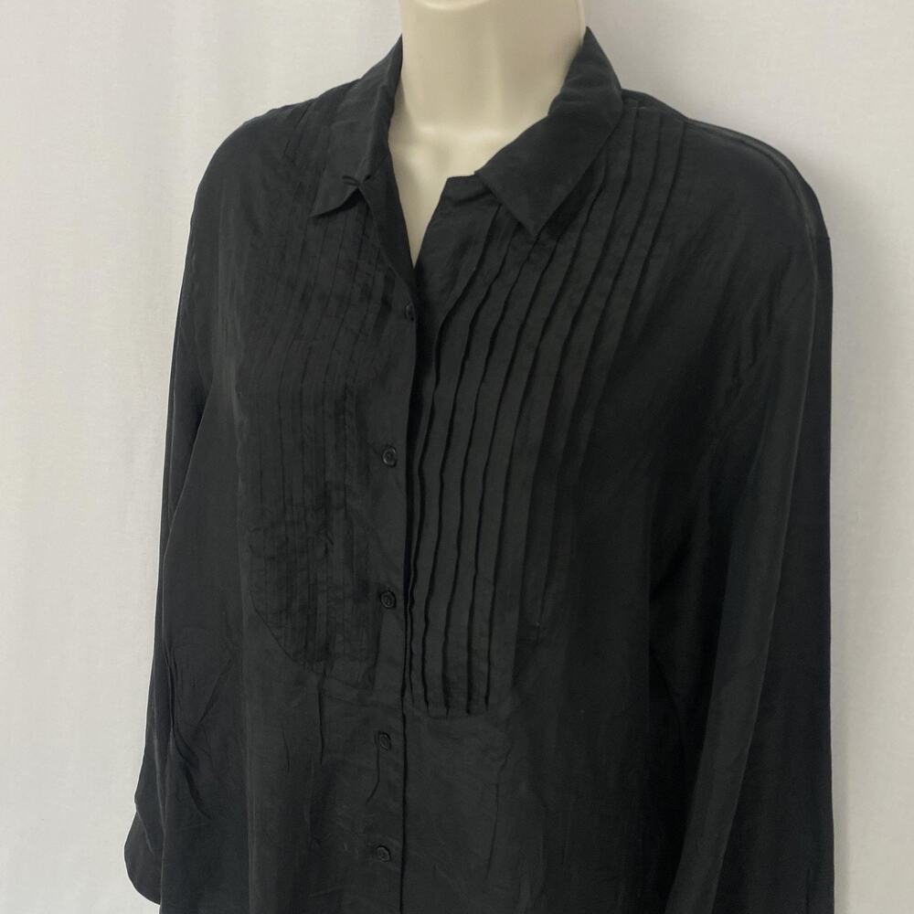 Newport News 100% Silk Button Up Shirt Womens 8 Black Pleated Tuxedo Minimalist - Picture 2 of 10